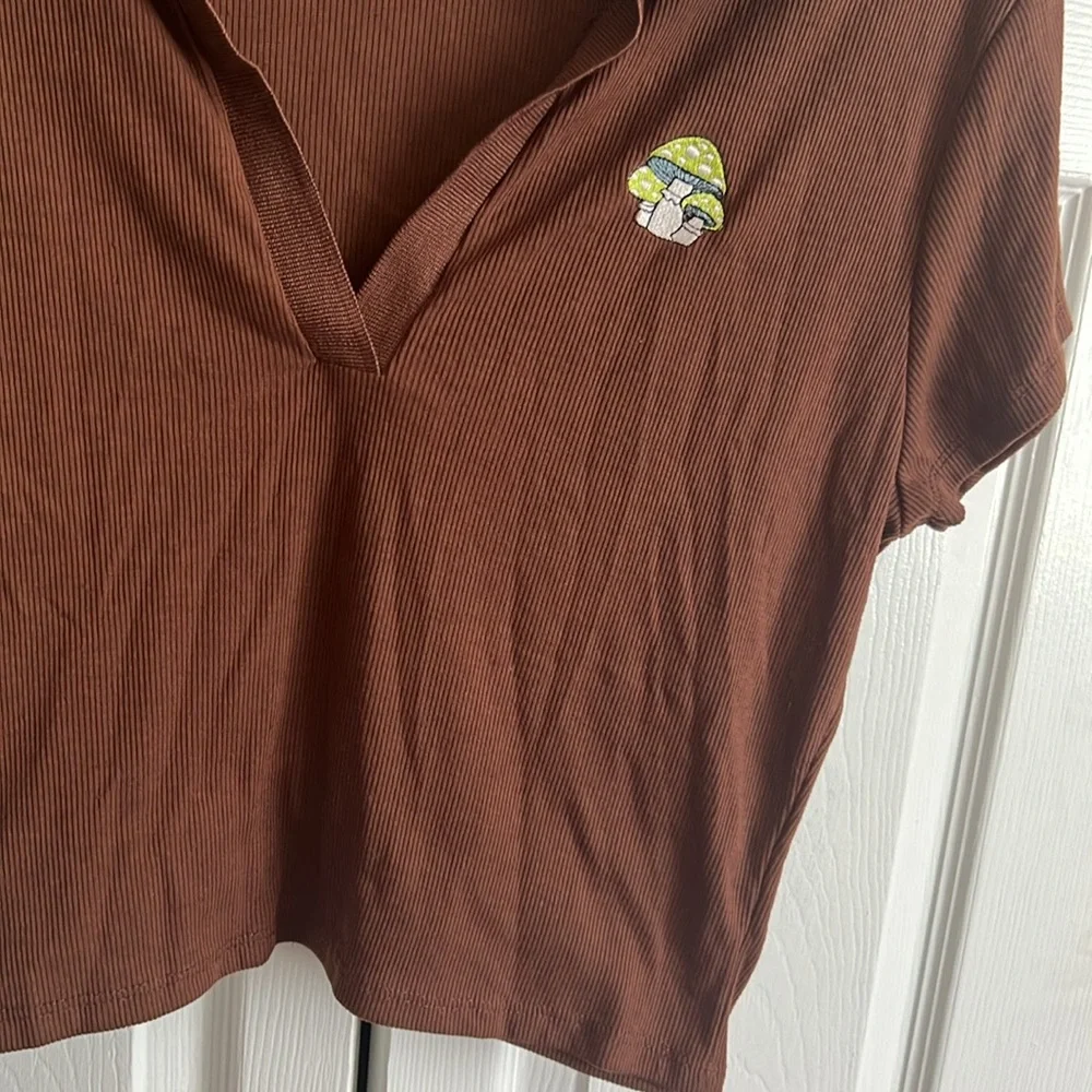 Crop top - Picture 3 of 4